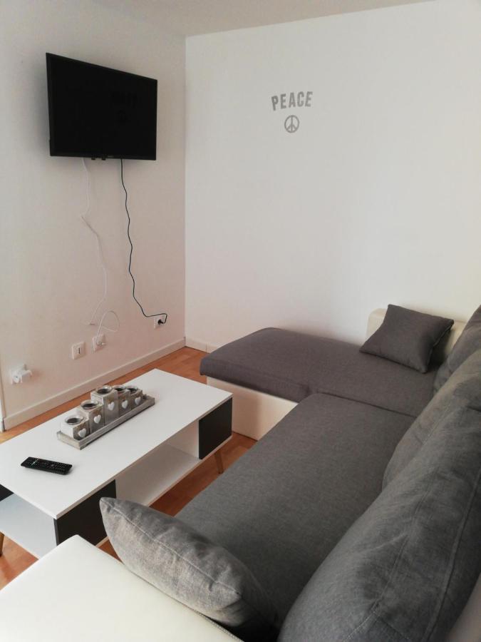 La Fere Du Siecle Apartment Exterior foto
